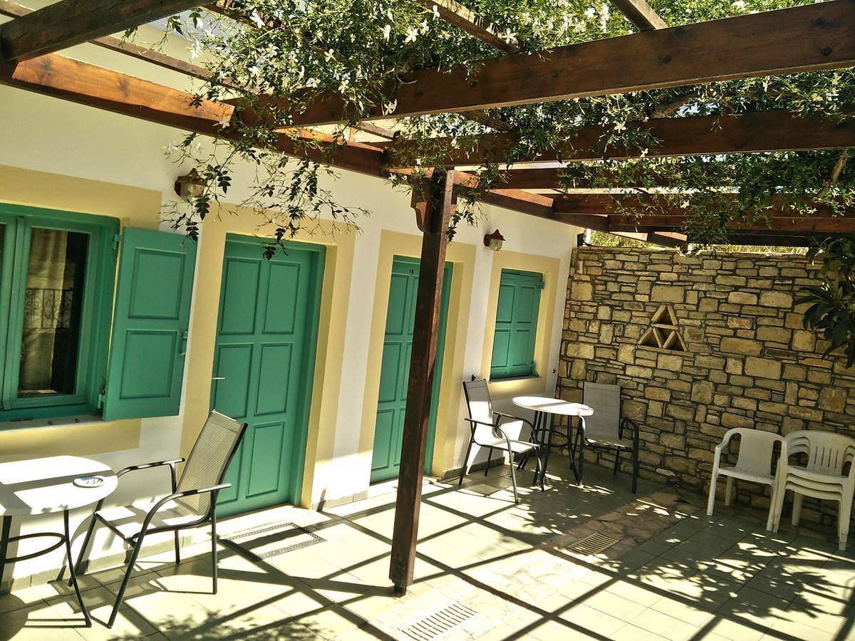 Dimitris Villa Hotel Matala Eksteriør bilde