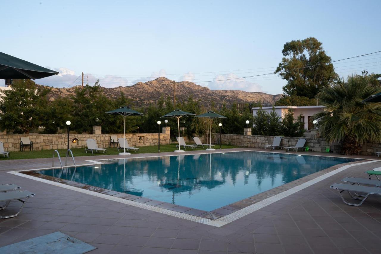 Dimitris Villa Hotel Matala Eksteriør bilde