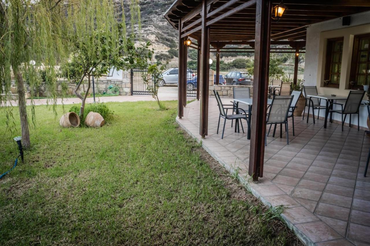 Dimitris Villa Hotel Matala Eksteriør bilde