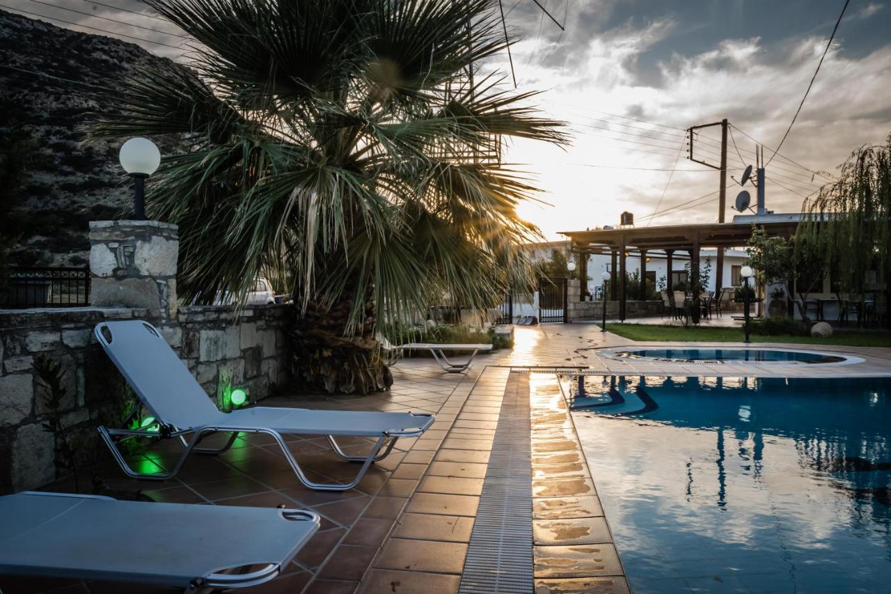 Dimitris Villa Hotel Matala Eksteriør bilde